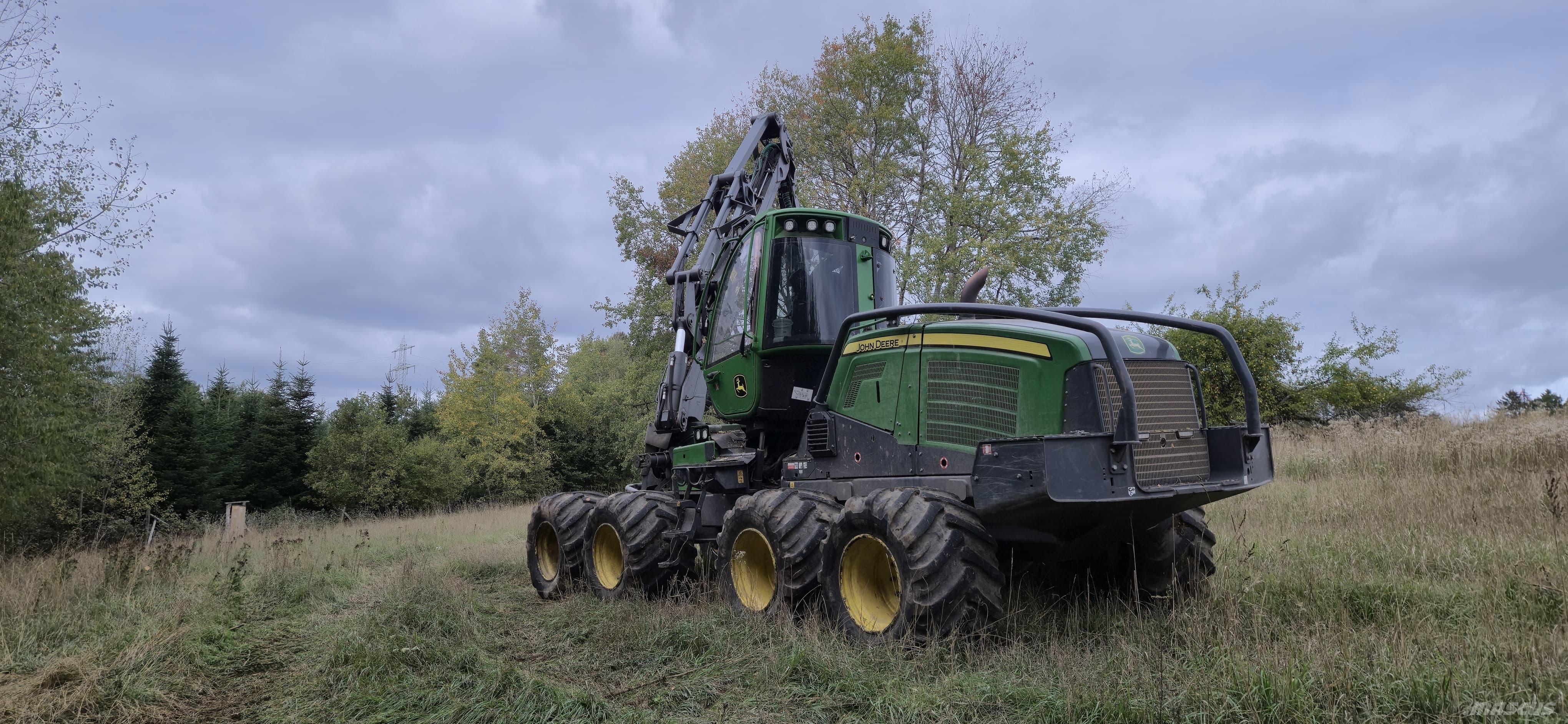 John Deere 1170G Harvester