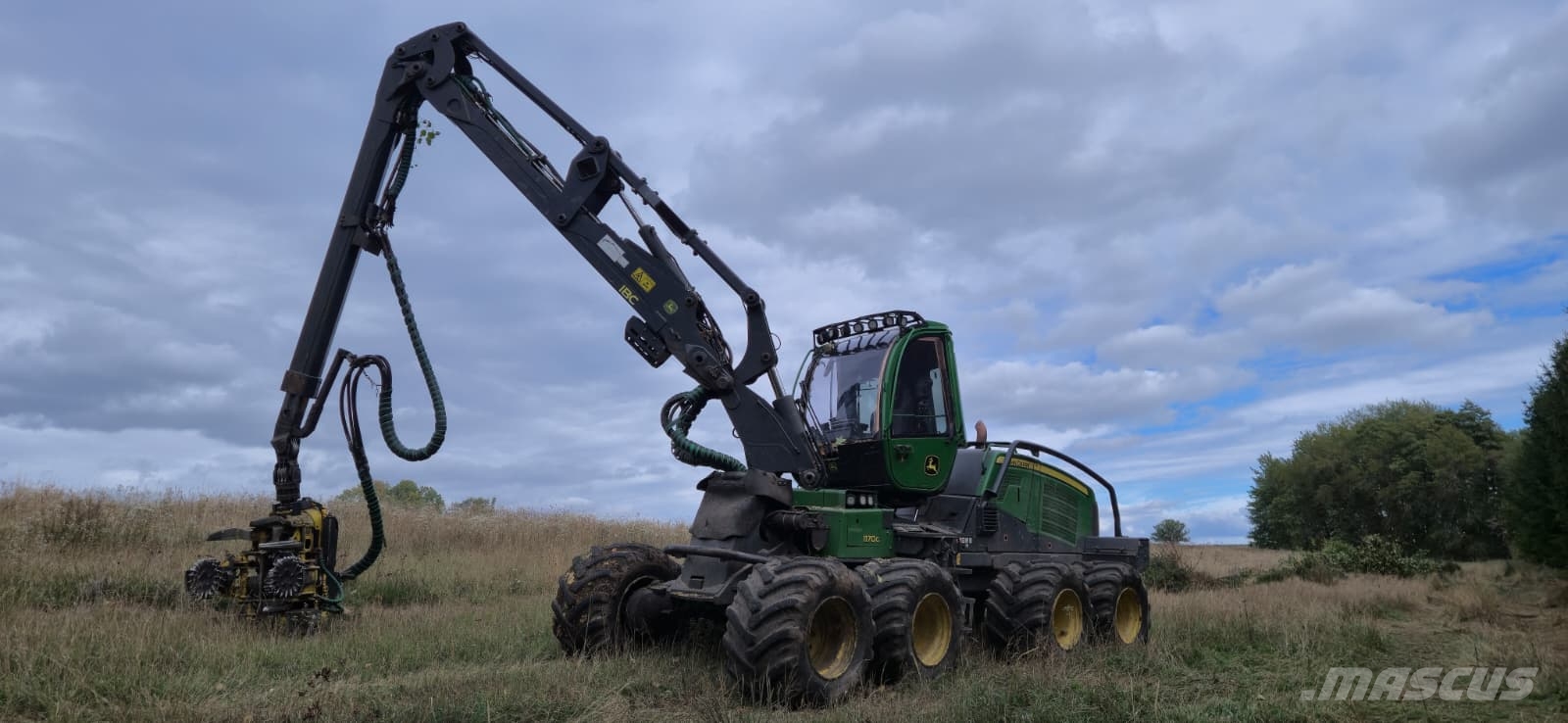 John Deere 1170G Harvester