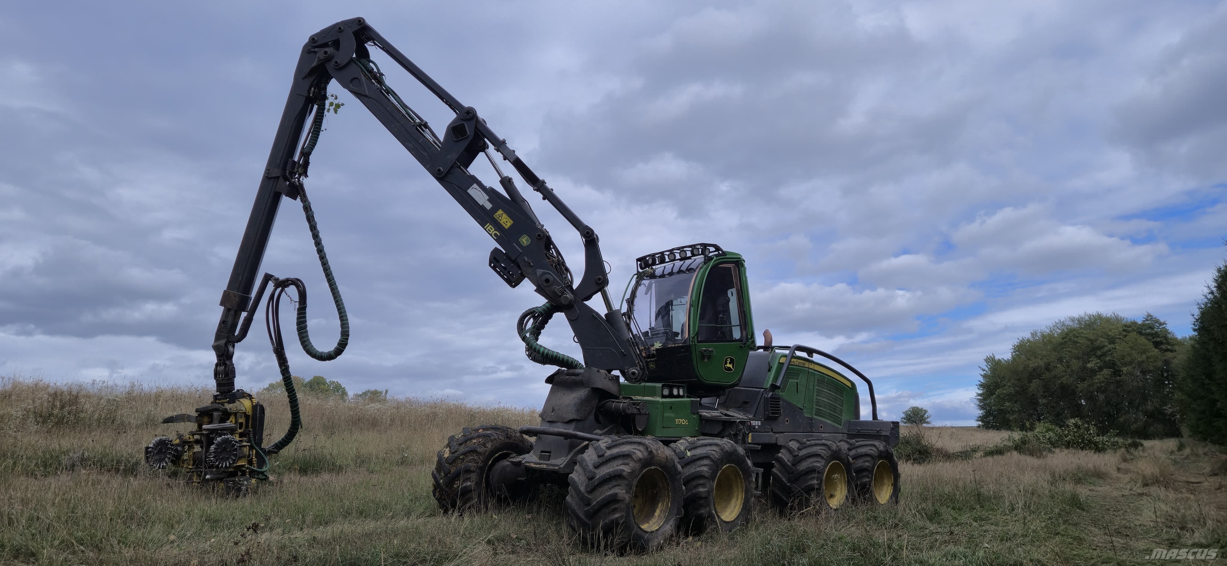 John Deere 1170G Harvester