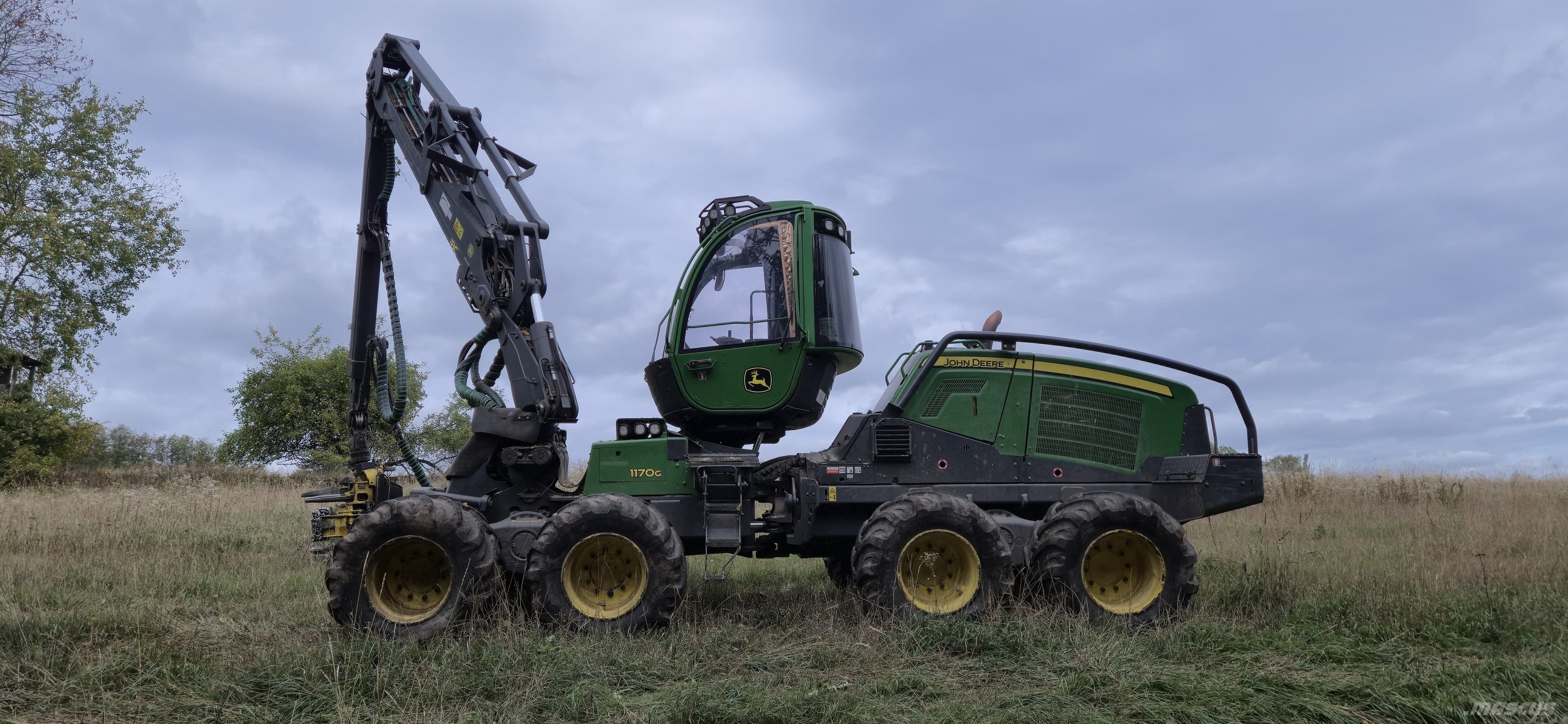 John Deere 1170G Harvester