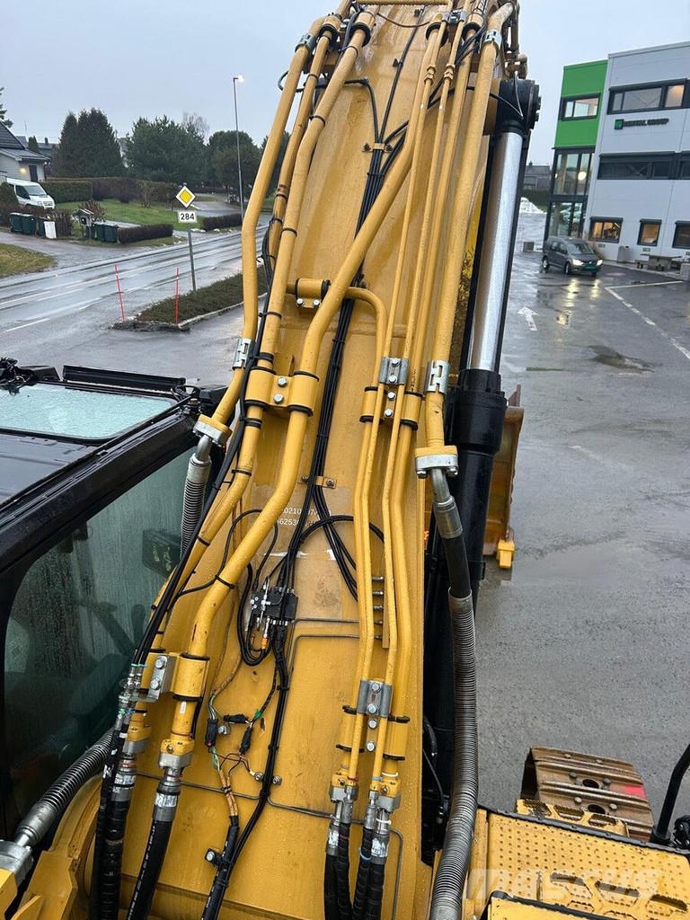 CAT 352 Escavatori cingolati