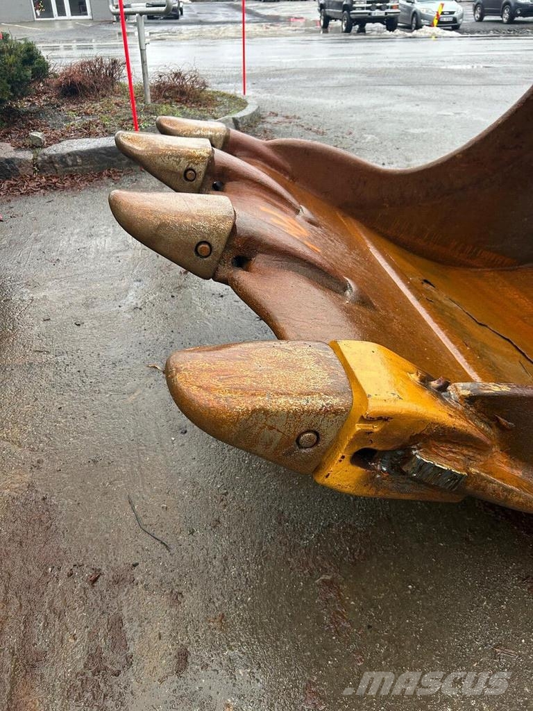 CAT 352 Escavatori cingolati