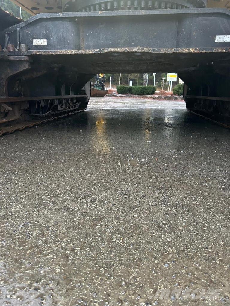 CAT 352 Escavatori cingolati