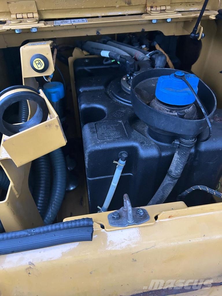 CAT 352 Escavatori cingolati