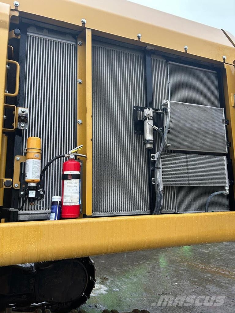 CAT 352 Escavatori cingolati