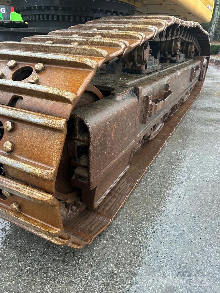 CAT 352 Escavatori cingolati