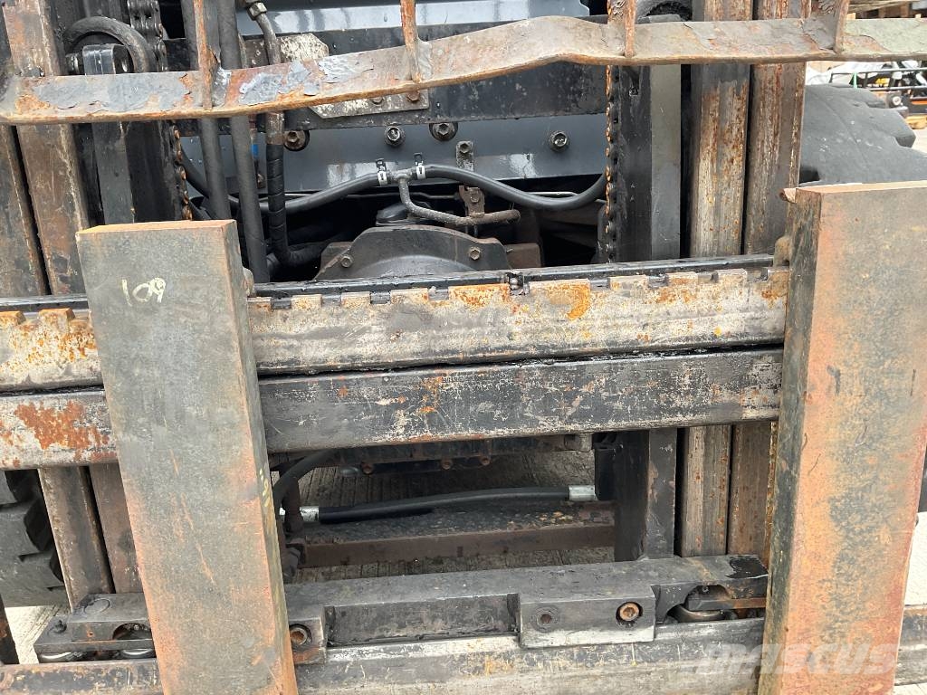 Toyota 02-8FDF25 Tonero Diesel forklifts
