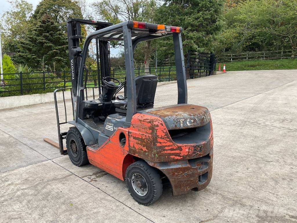 Toyota 02-8FDF25 Tonero Diesel forklifts