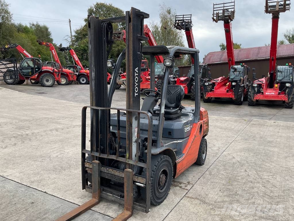 Toyota 02-8FDF25 Tonero Diesel forklifts