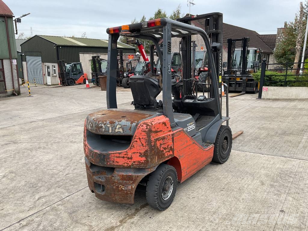 Toyota 02-8FDF25 Tonero Diesel forklifts