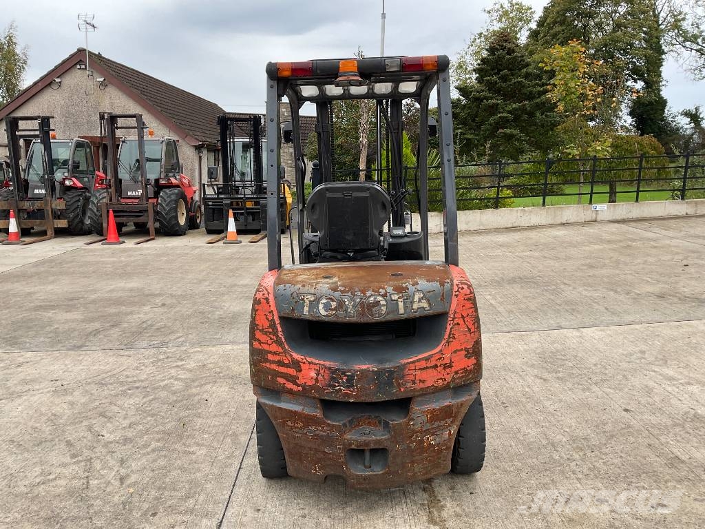 Toyota 02-8FDF25 Tonero Diesel forklifts
