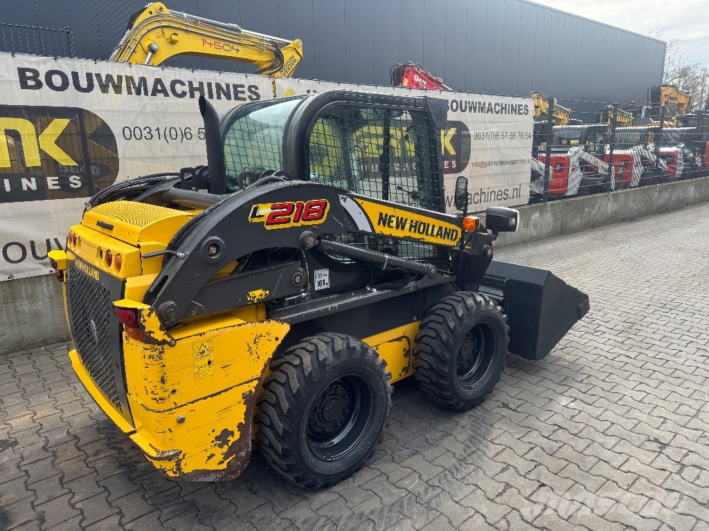 New Holland L218 Skid steer loaders