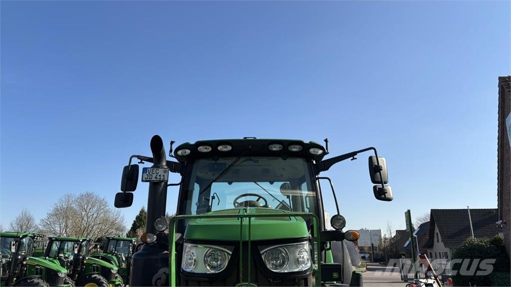 John Deere 6195R Traktori