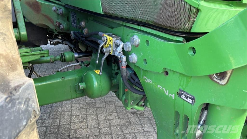 John Deere 6195R Traktori
