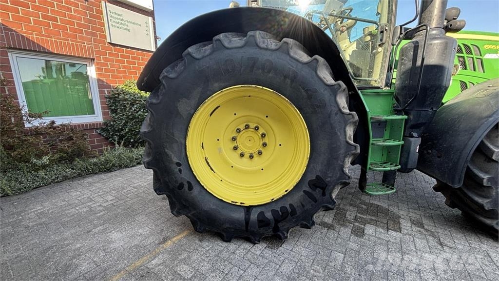John Deere 6195R Traktori
