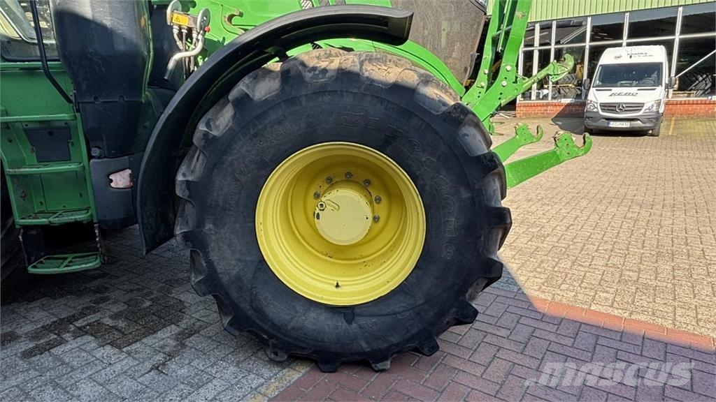 John Deere 6195R Traktori