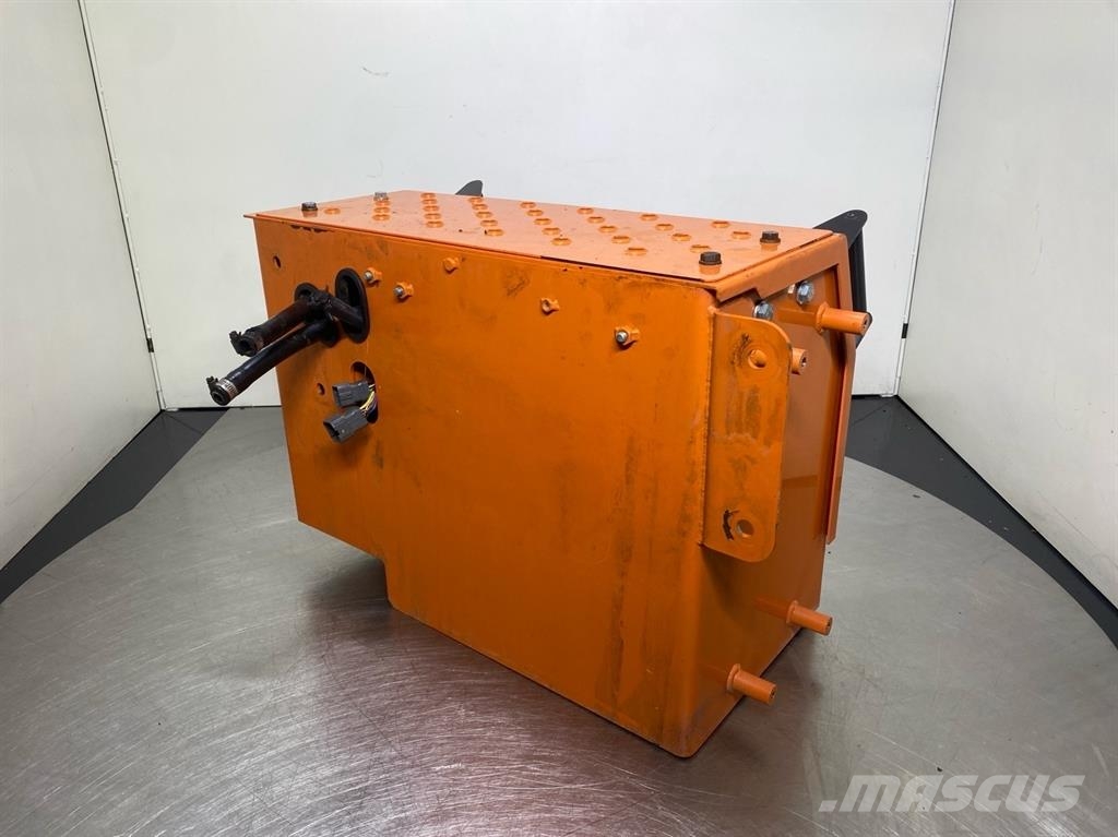 Hitachi ZW310TPD-6 - DEF/Adblue tank Chassis and suspension