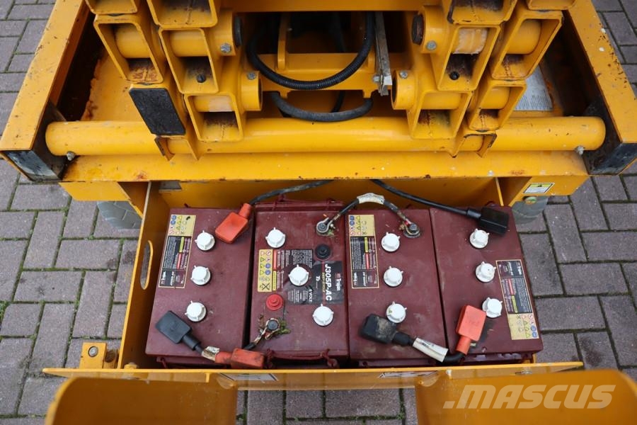 Haulotte Compact 10 Electric, 10m Working Height, 450kg Cap Saksilavat