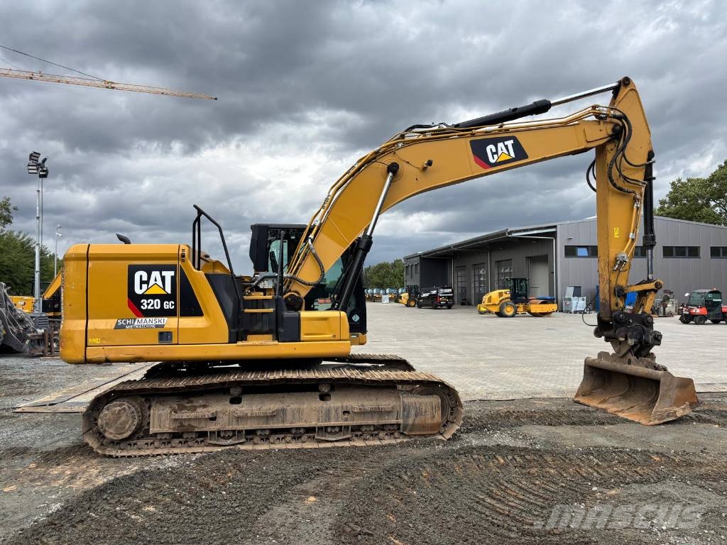 CAT 320 Crawler excavators