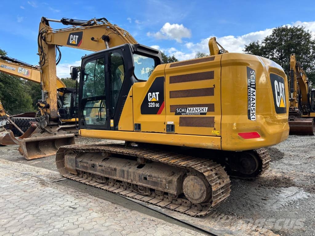 CAT 320 Crawler excavators