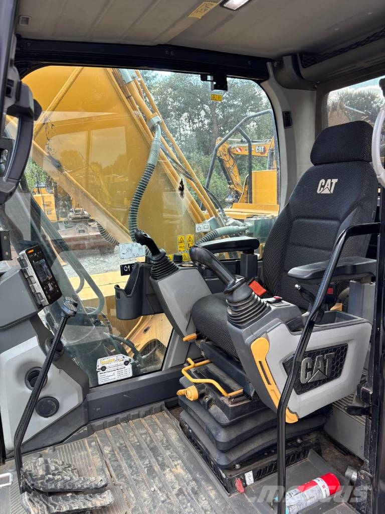 CAT 320 Crawler excavators