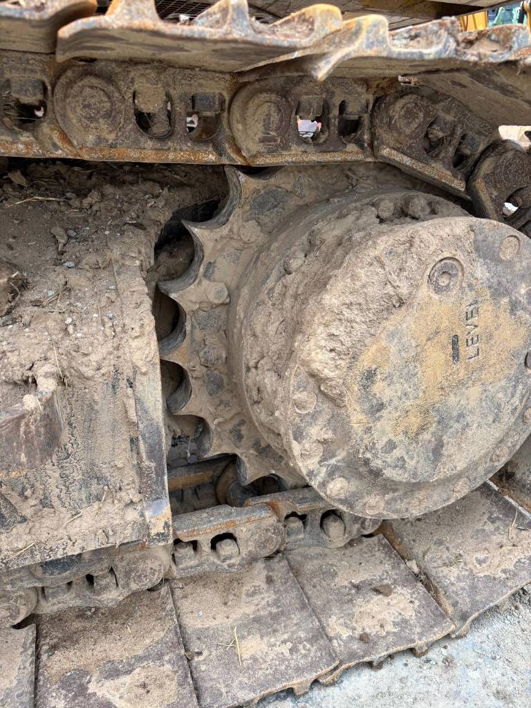 CAT 320 Crawler excavators