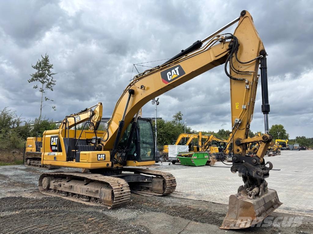 CAT 320 Crawler excavators