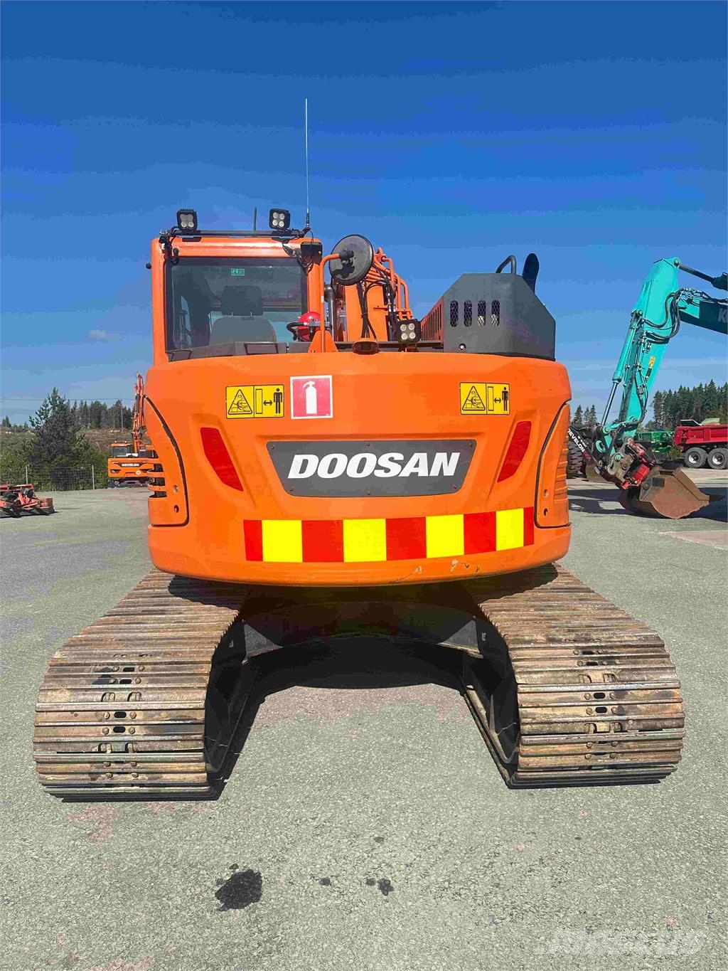 Doosan DX140LCR-5 履带挖掘机