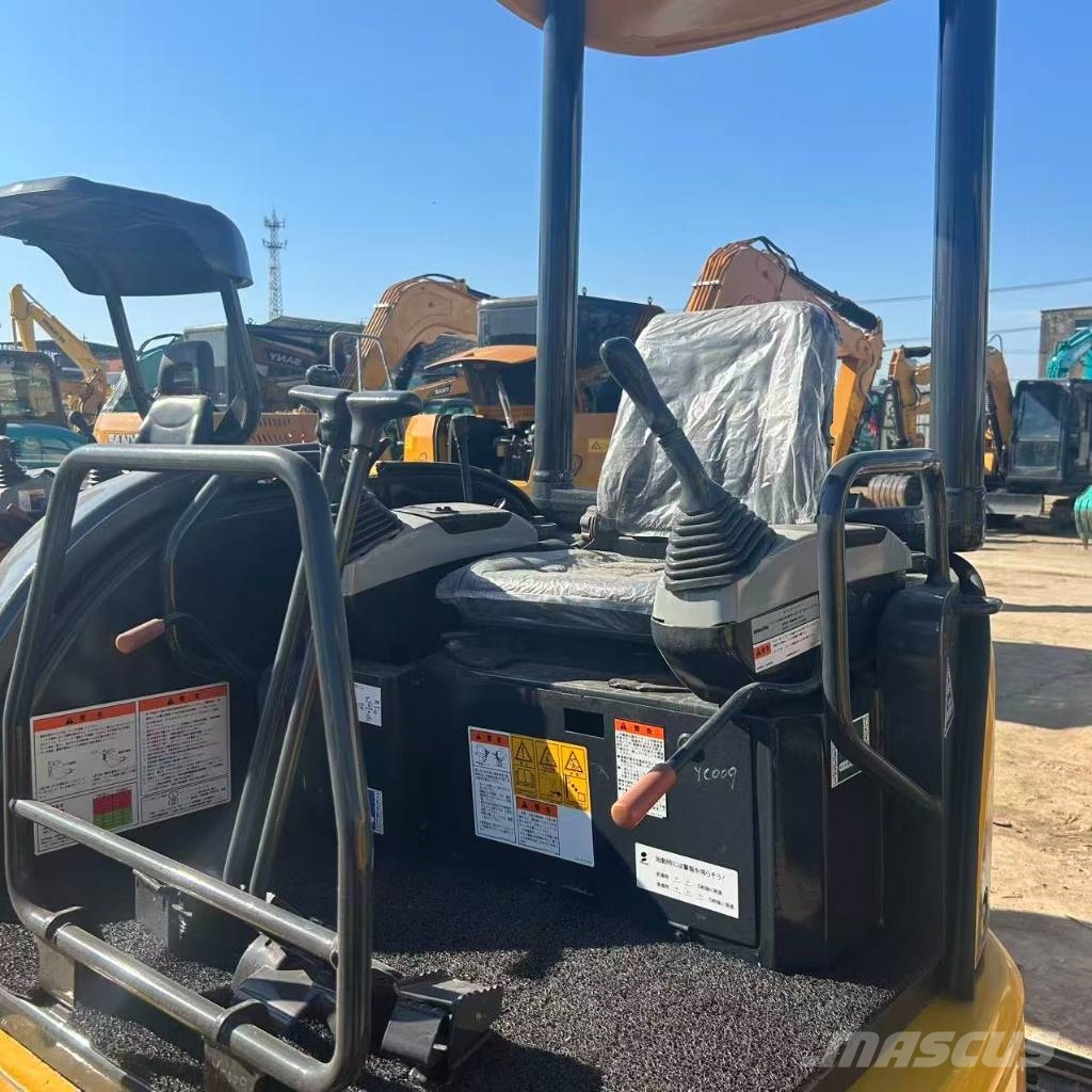 Komatsu PC 30 MR-3 Εκσκαφάκι (διαβολάκι) < 7t