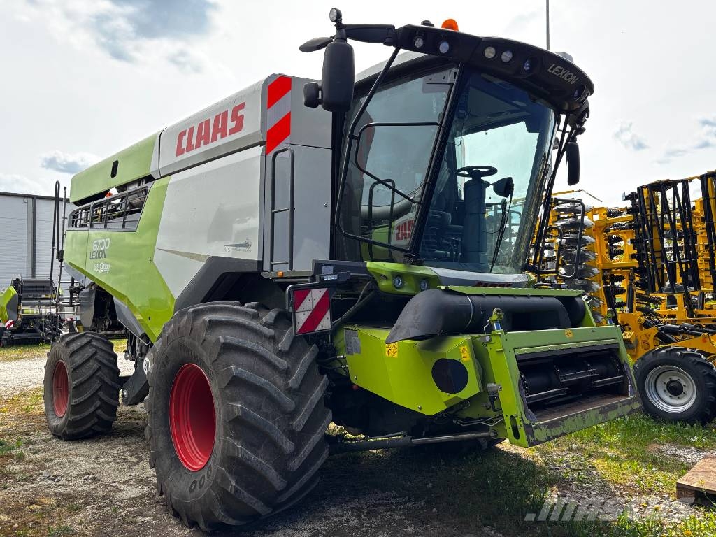 CLAAS Lexion 6700 Combine harvesters
