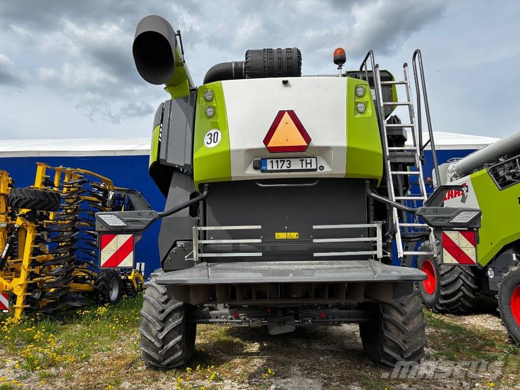 CLAAS Lexion 6700 Combine harvesters