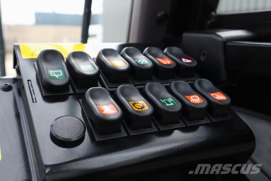 Manitou M30-4  Valid inspection, *Guarantee! Diesel, 4x4 D 험지용 트럭