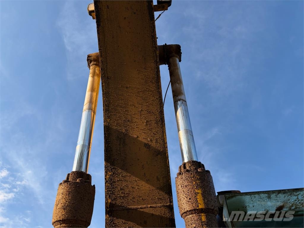 CAT 325C L معدات البناء - غير ذلك