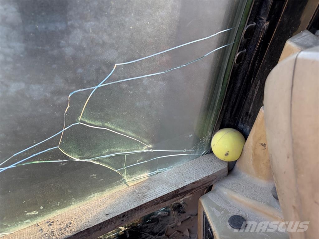 CAT 325C L معدات البناء - غير ذلك
