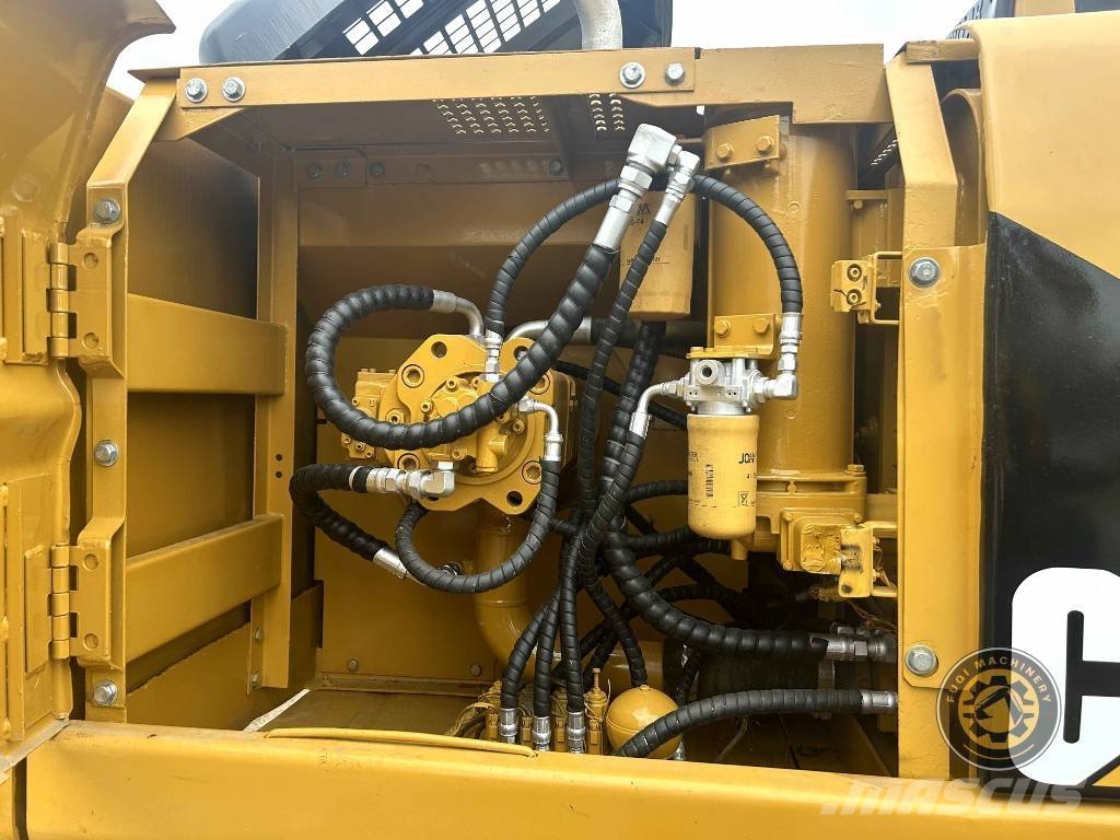 CAT 320 B 대형 굴삭기 29톤 이상