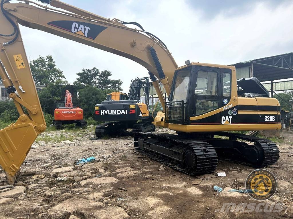 CAT 320 B 대형 굴삭기 29톤 이상