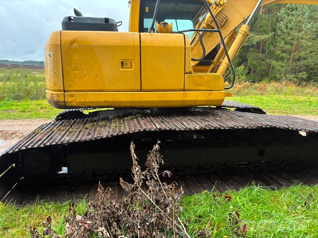 Komatsu PC 130-8 Bog Master Vikšriniai ekskavatoriai