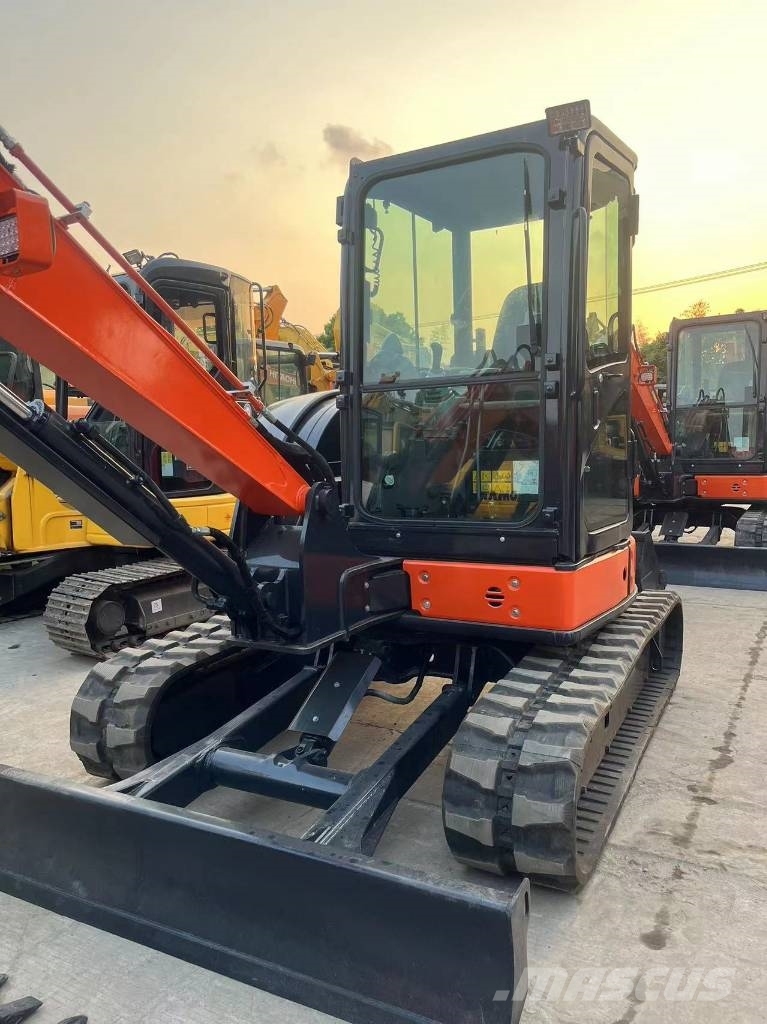 Hitachi ZX 55 USR Minibagger < 7t
