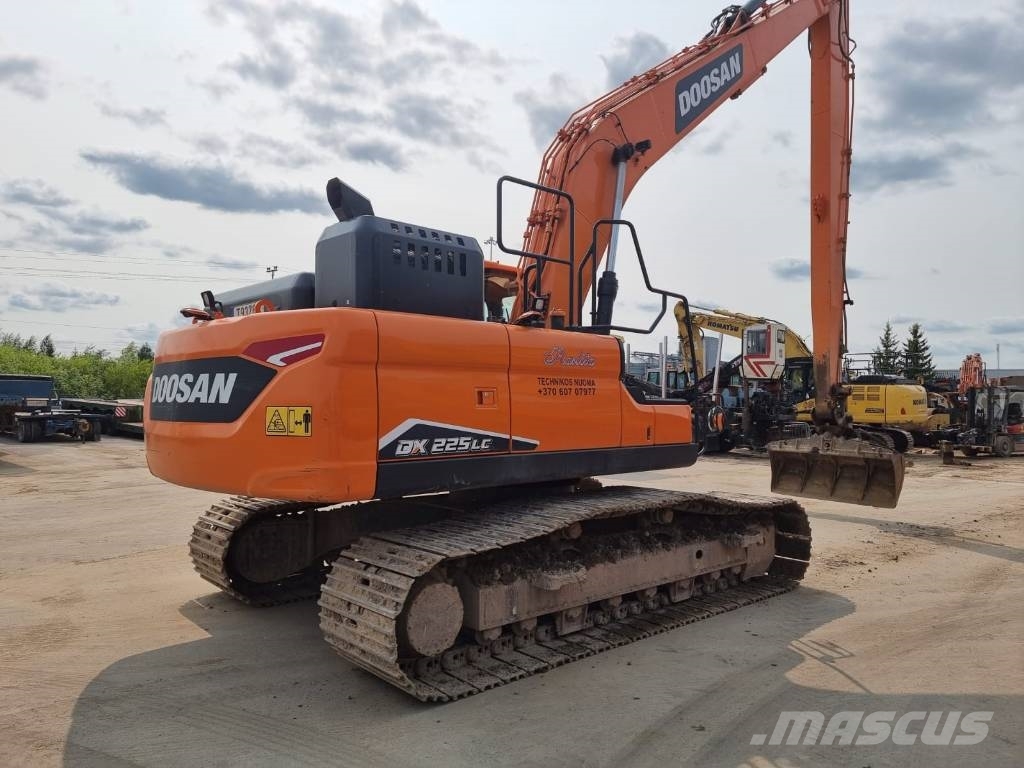 Doosan DX 225 LC-7 LONG Excavadoras sobre orugas