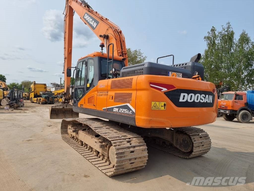 Doosan DX 225 LC-7 LONG Excavadoras sobre orugas