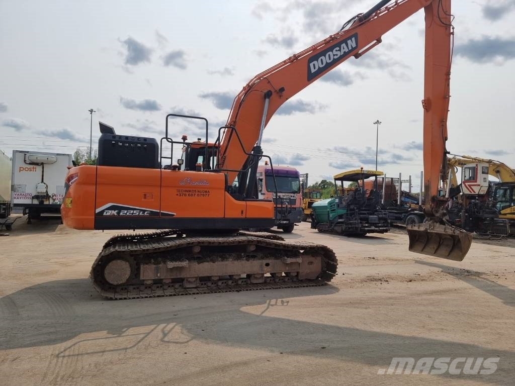 Doosan DX 225 LC-7 LONG Excavadoras sobre orugas