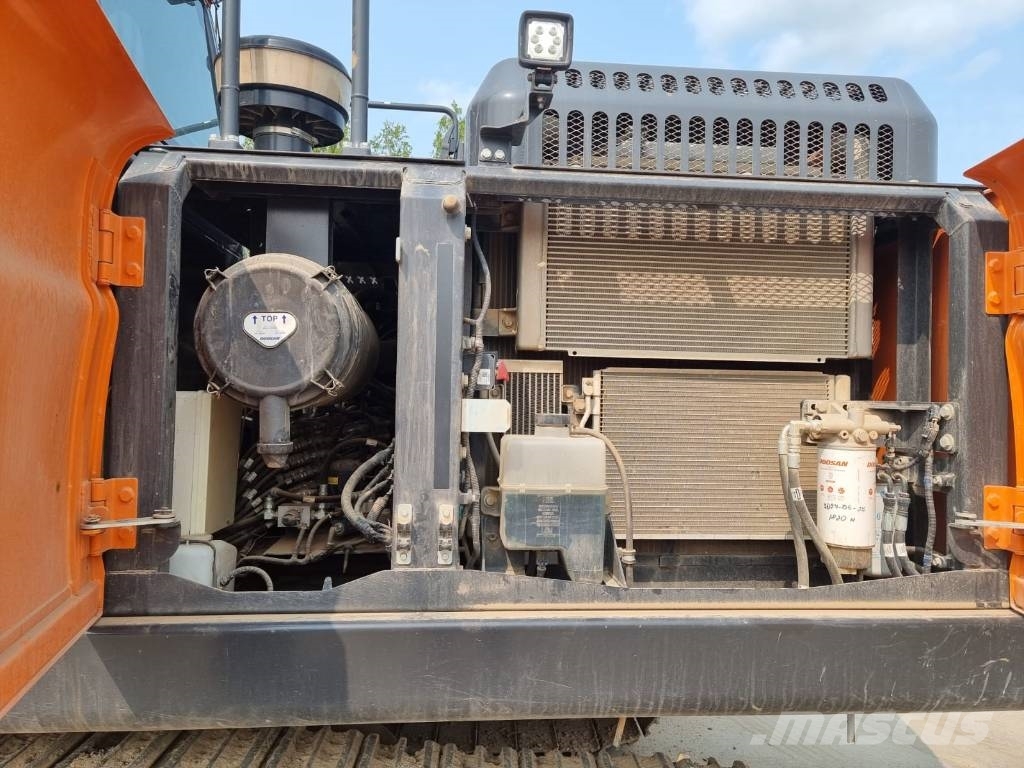 Doosan DX 225 LC-7 LONG Excavadoras sobre orugas