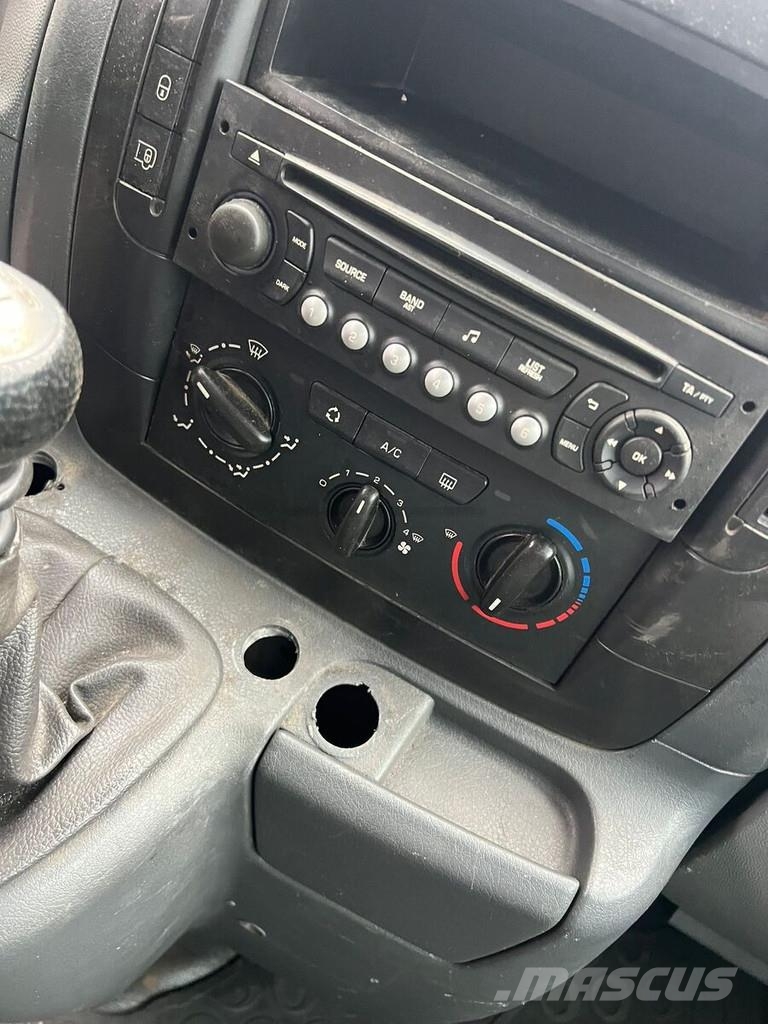 Peugeot Expert Panel vans