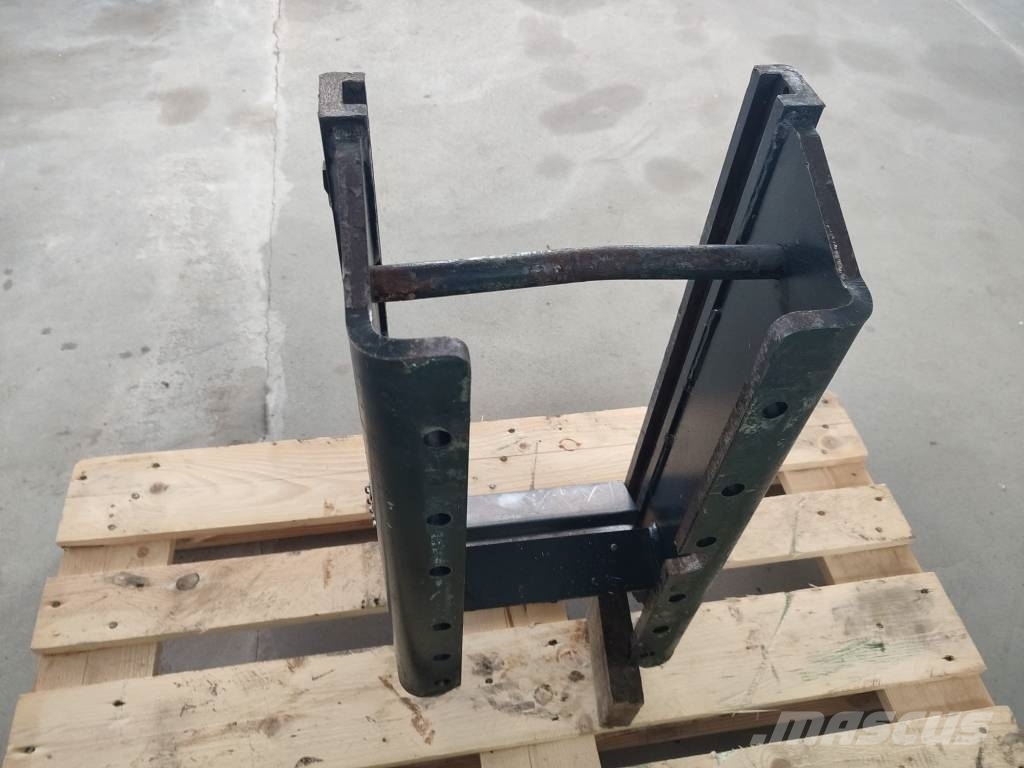 Deutz-Fahr 430 GS Agrofarm hitch rail Chassis e suspensões