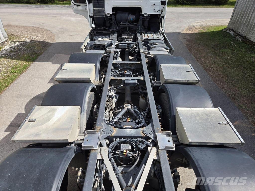 Volvo FH540 8x2 PTO Camiones con chasís y cabina