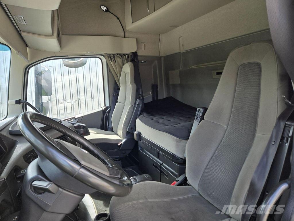Volvo FH540 8x2 PTO Camiones con chasís y cabina