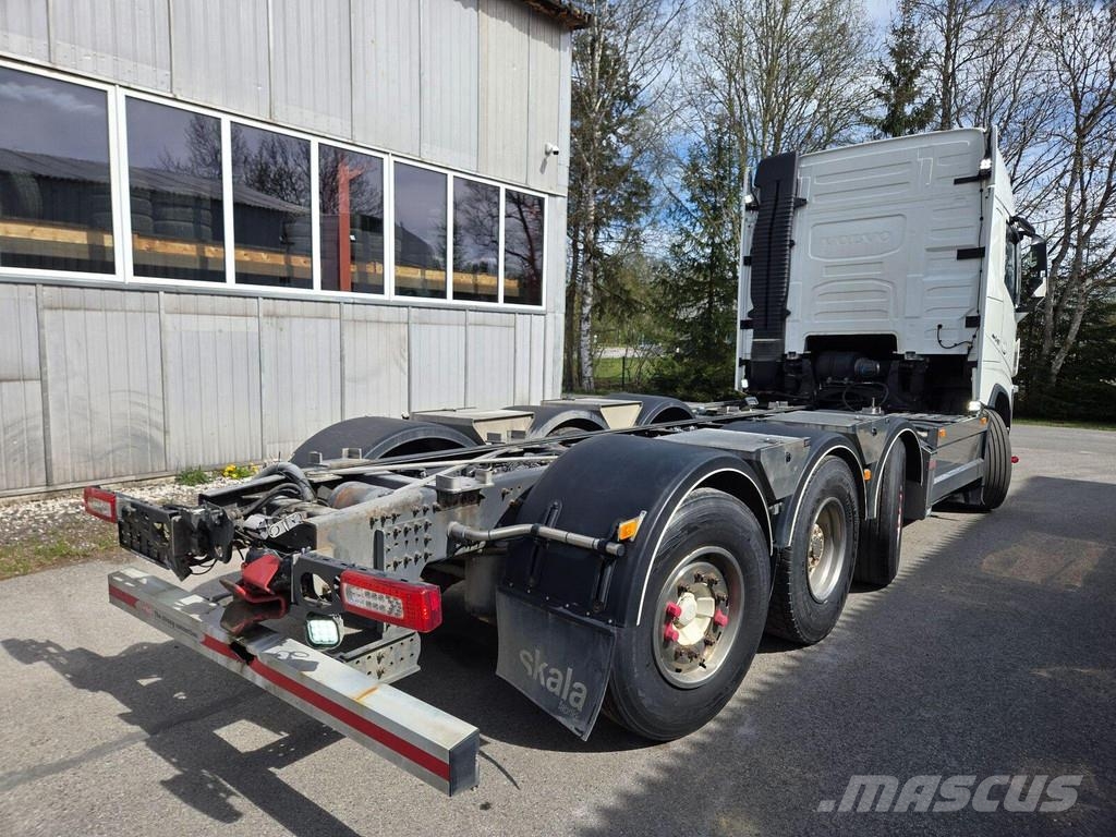 Volvo FH540 8x2 PTO Camiones con chasís y cabina