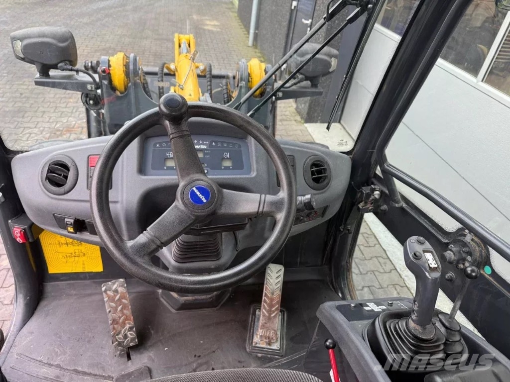 Komatsu WA 70 Hjullastare