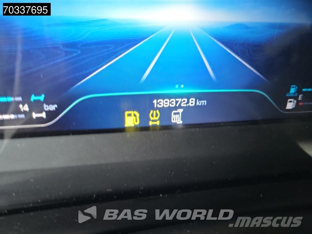 Iveco S-Way 460 4X2 Mega 2x Tanks Standklima Navi ACC Tahače
