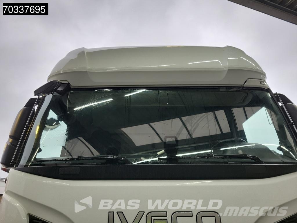 Iveco S-Way 460 4X2 Mega 2x Tanks Standklima Navi ACC Tahače